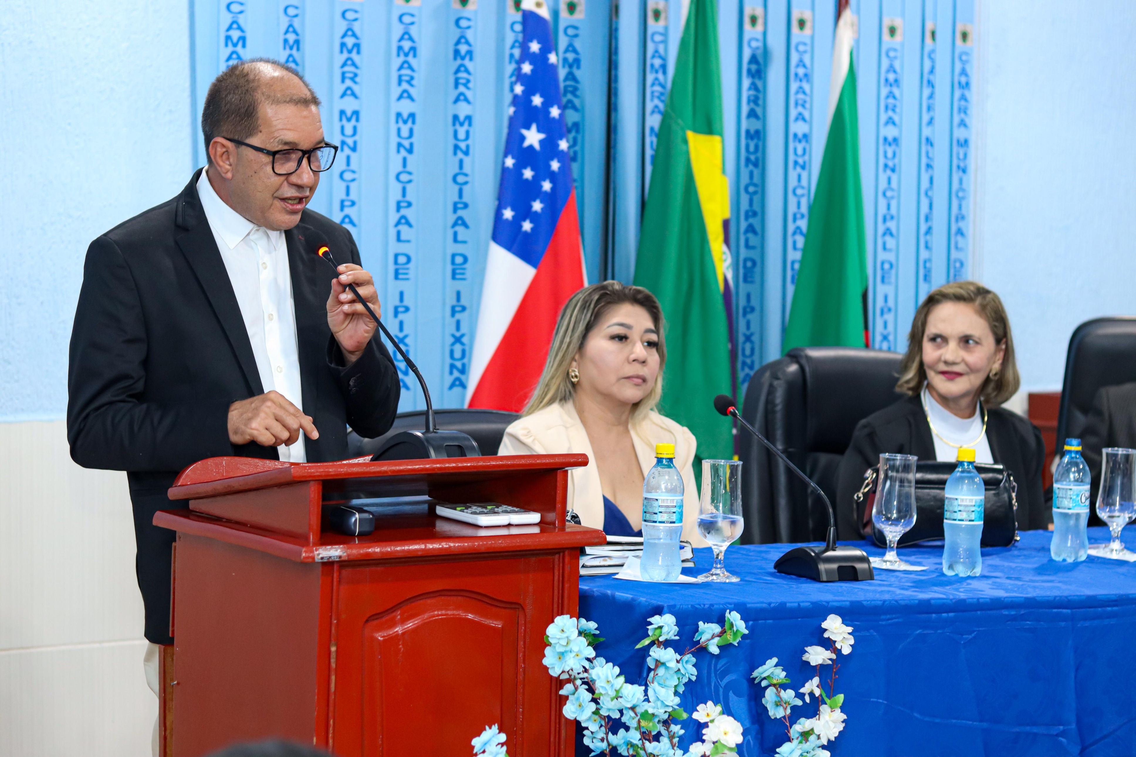 Câmara Municipal de Ipixuna concede Título de Cidadão Honorário Ipixunense ao Padre Clezildo Gomes de Souza