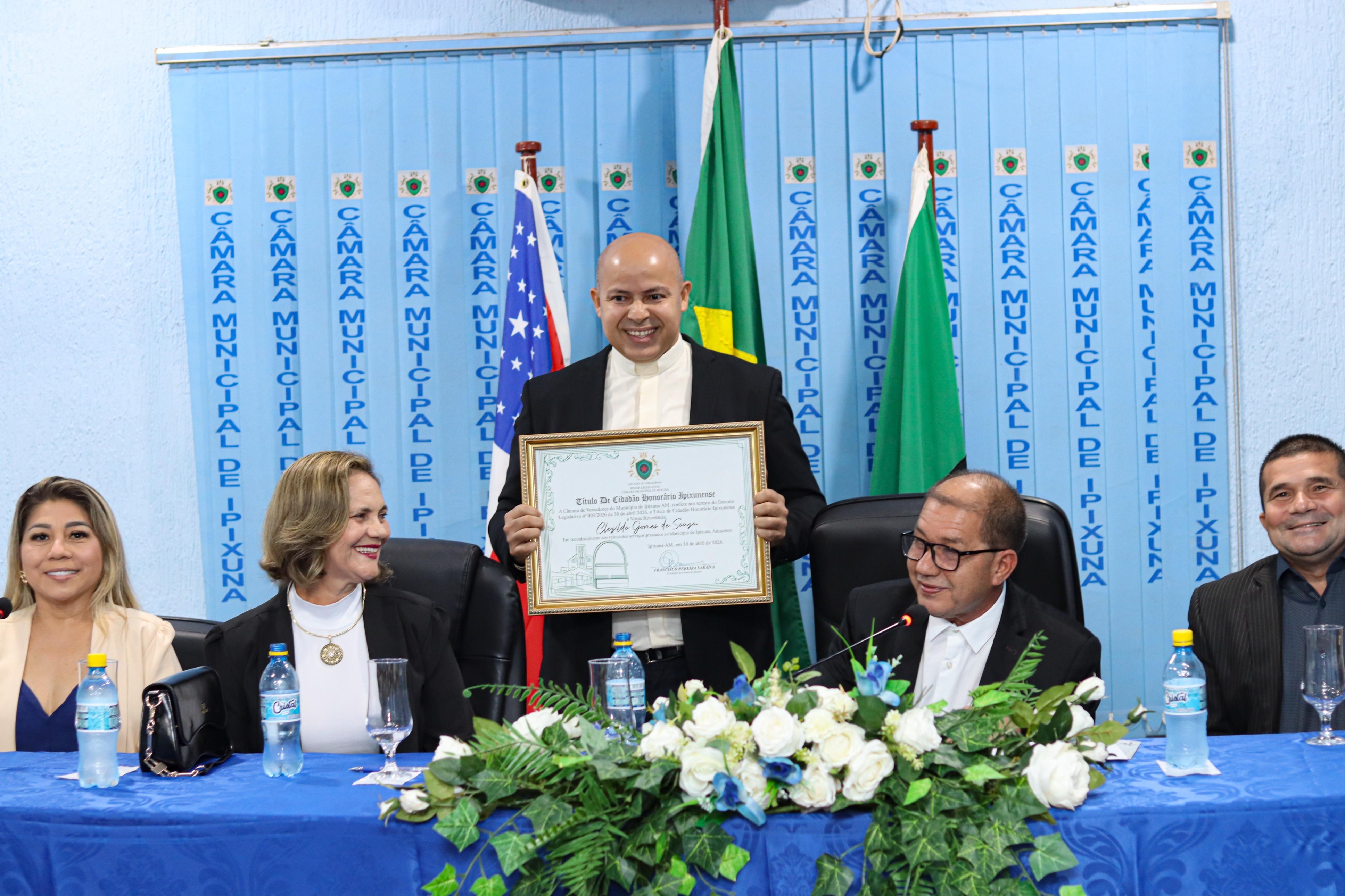 Câmara Municipal de Ipixuna concede Título de Cidadão Honorário Ipixunense ao Padre Clezildo Gomes de Souza