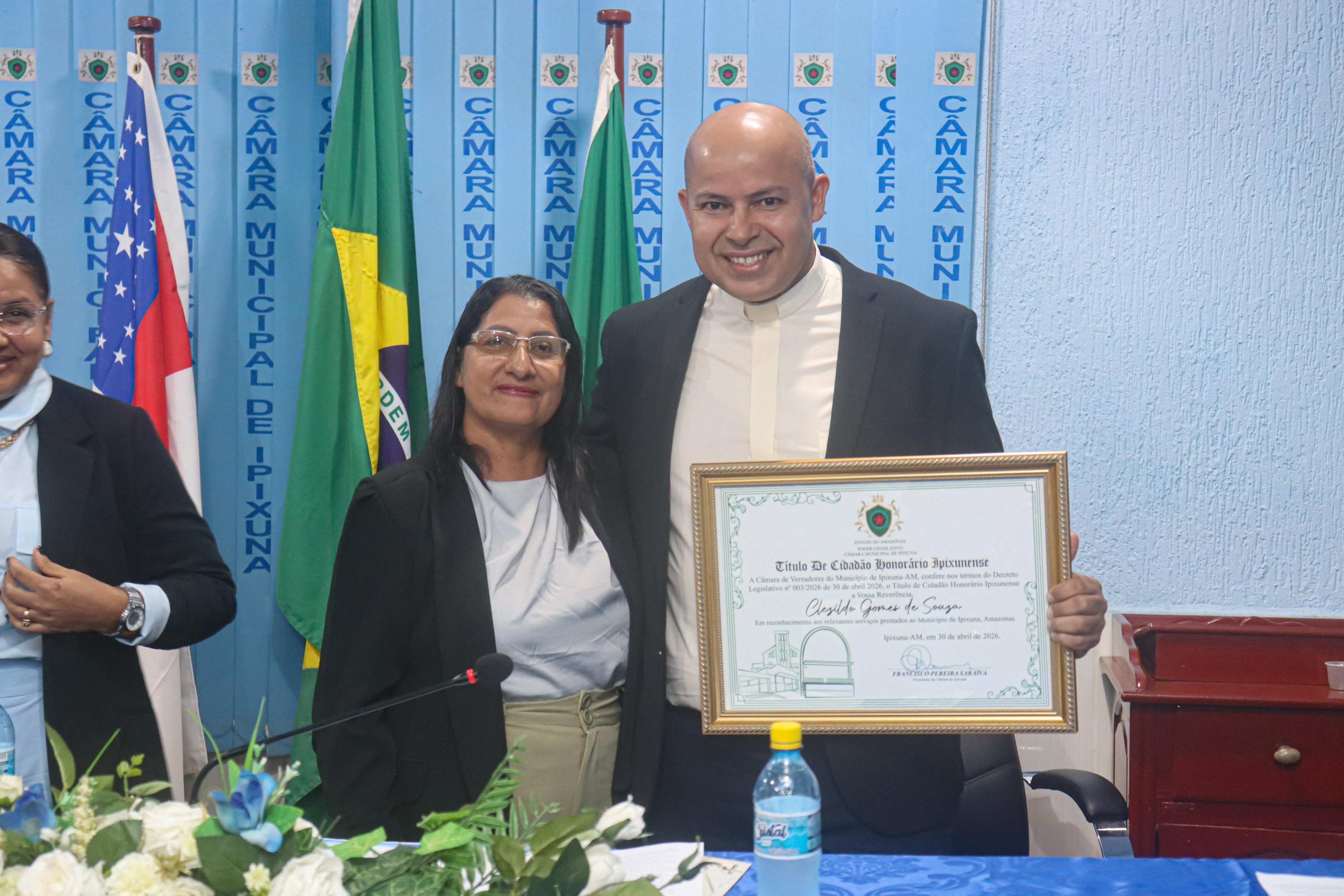 Câmara Municipal de Ipixuna concede Título de Cidadão Honorário Ipixunense ao Padre Clezildo Gomes de Souza
