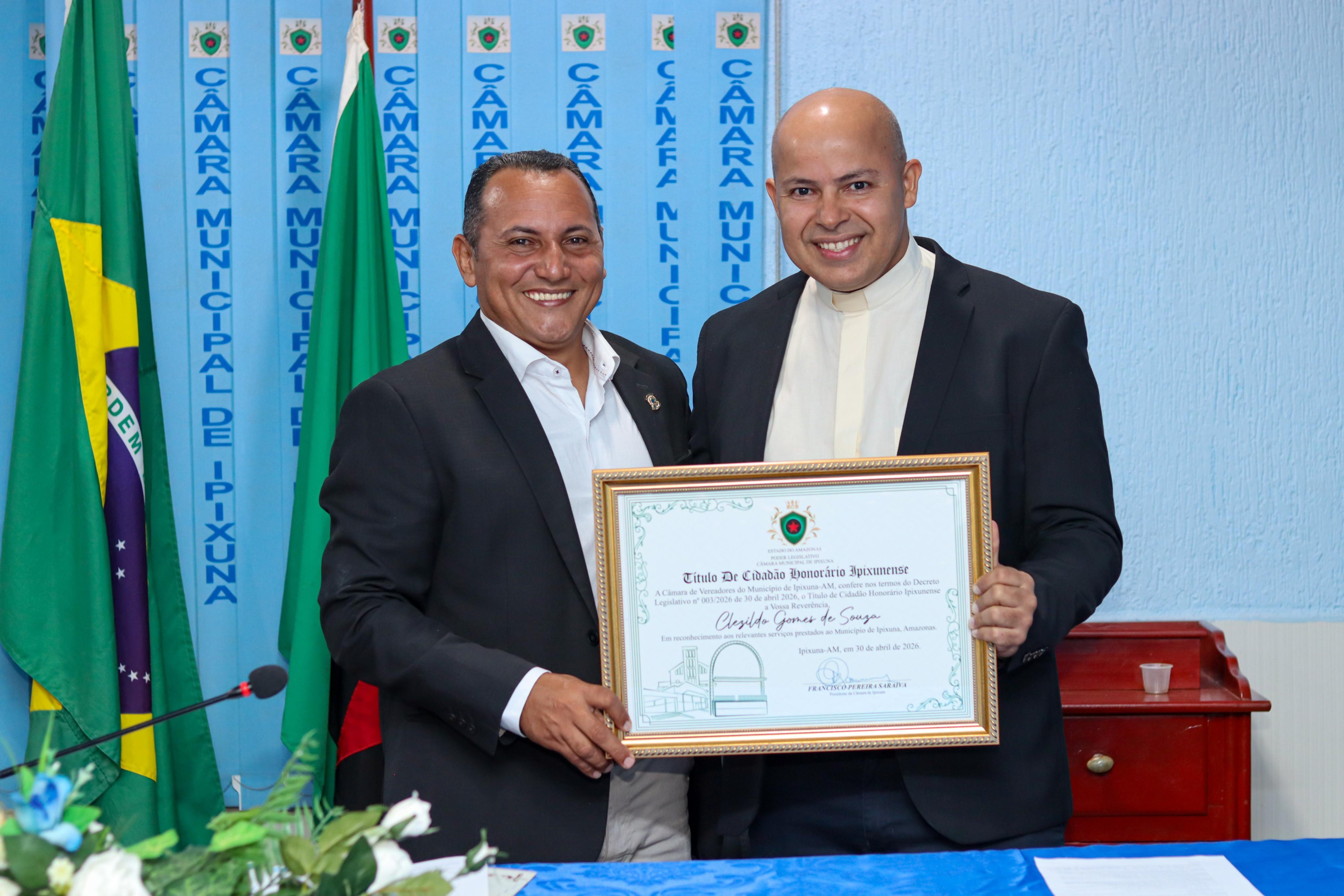 Câmara Municipal de Ipixuna concede Título de Cidadão Honorário Ipixunense ao Padre Clezildo Gomes de Souza