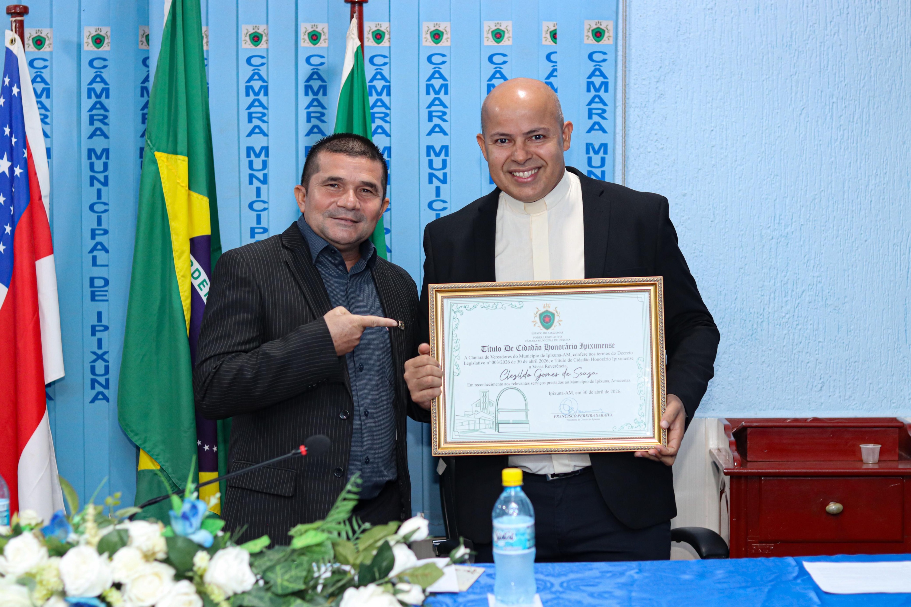 Câmara Municipal de Ipixuna concede Título de Cidadão Honorário Ipixunense ao Padre Clezildo Gomes de Souza