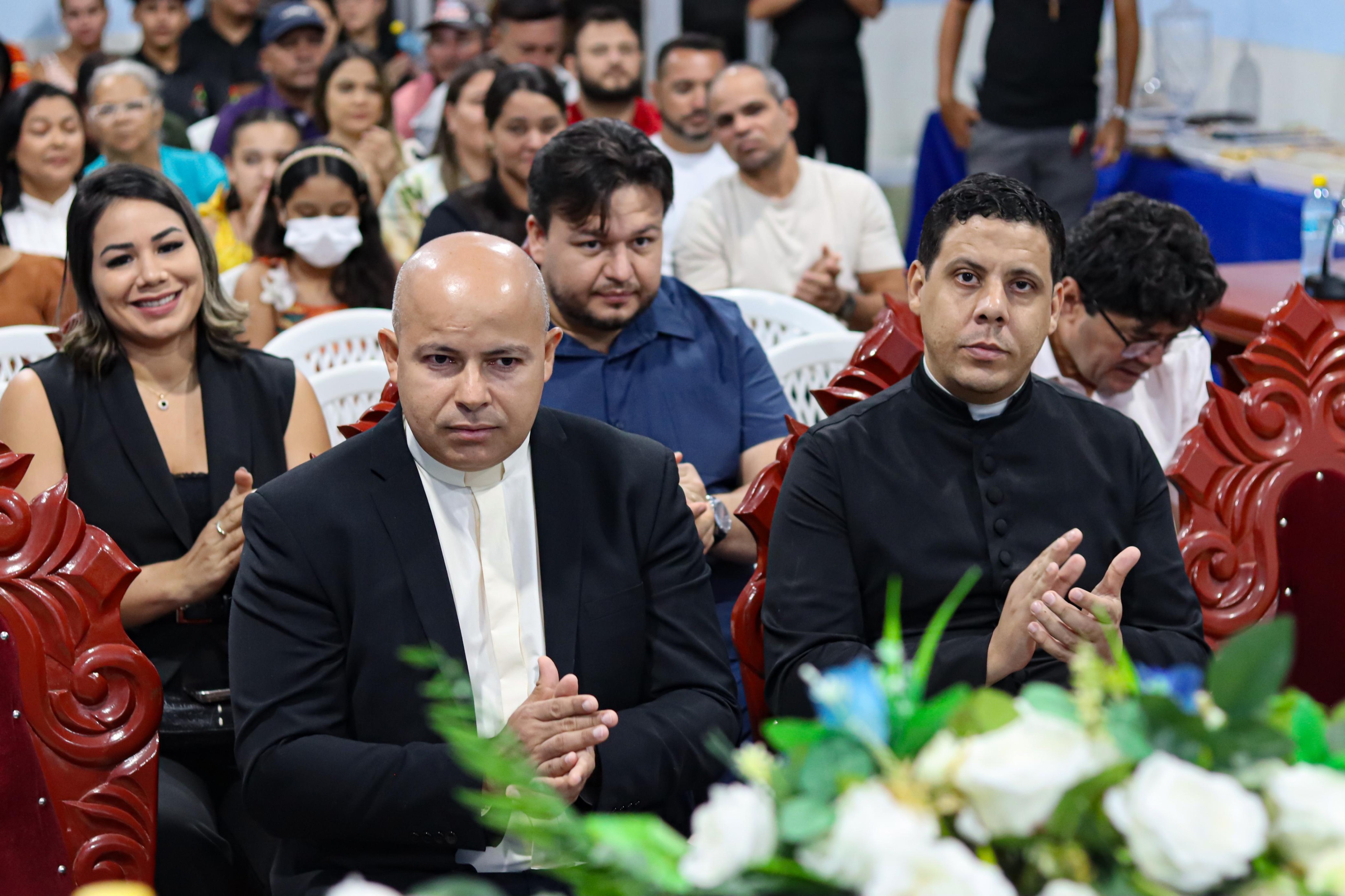 Câmara Municipal de Ipixuna concede Título de Cidadão Honorário Ipixunense ao Padre Clezildo Gomes de Souza